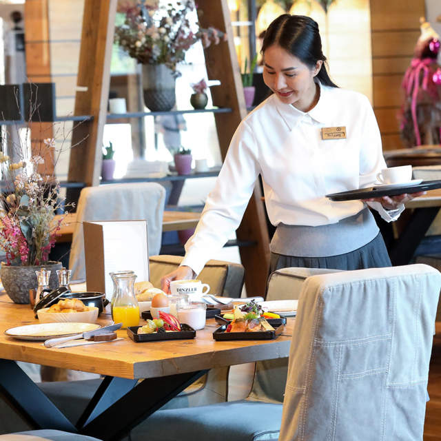 DINZLER Kaffee in der Kaiserlodge - Frühstück